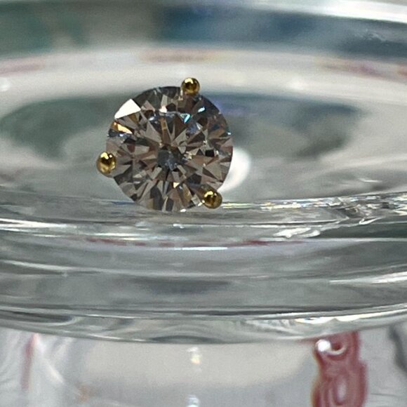 Nordstrom Gold Tone CZ Solitaire Stud Earrings Classic Round Sparkle One Size - Picture 5 of 10